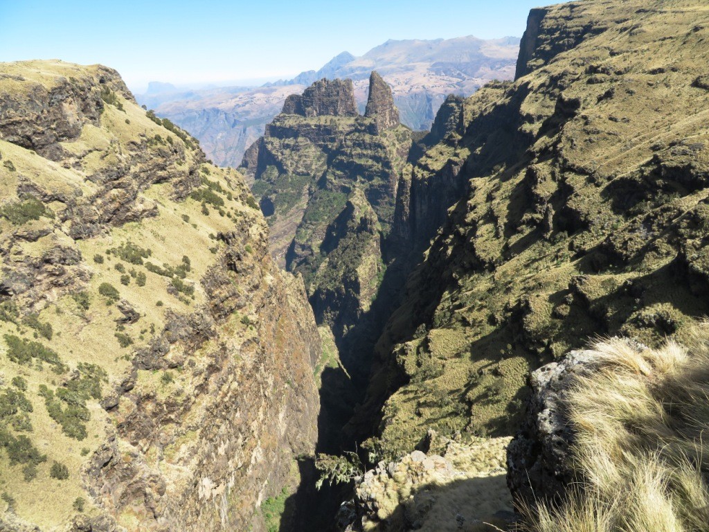 No way down from the ragged edge of the Simien escarpment